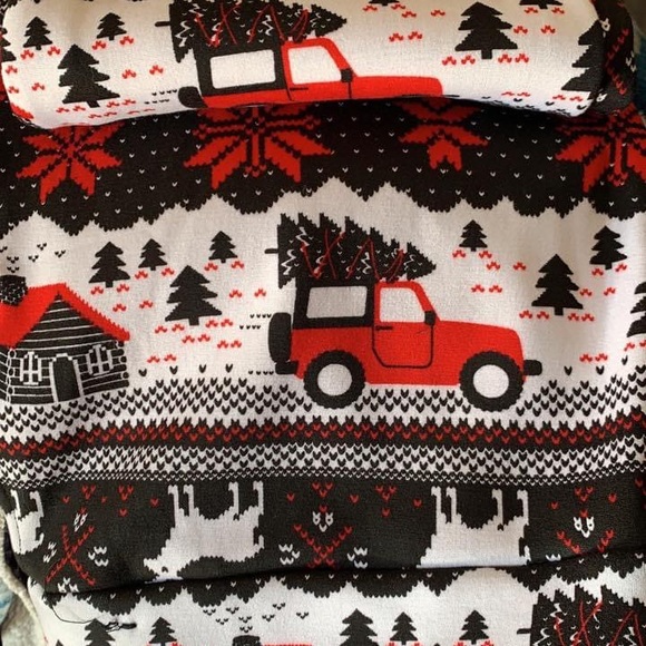 No Boundaries Holiday Jeep Leggings 